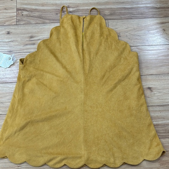 Altr’d State Scalloped Tank - Picture 5 of 6